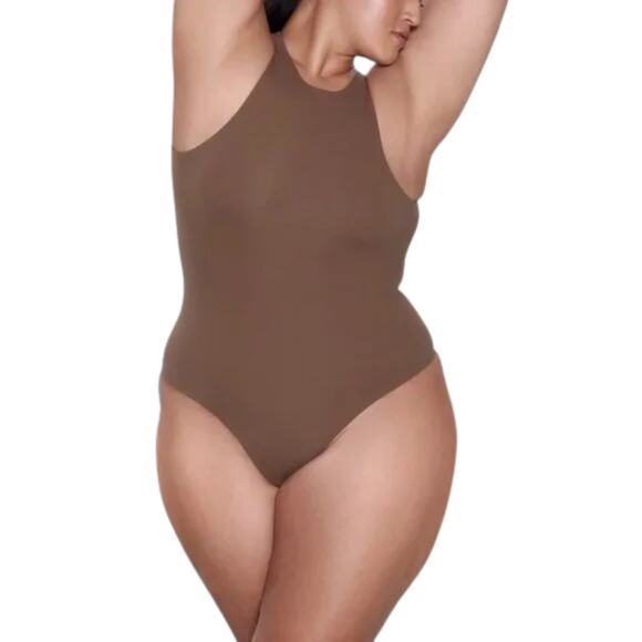 SKIMS Fits Everybody High Neck Bodysuit NWT Oxide Size 4X Stretchy Top - Picture 1 of 6
